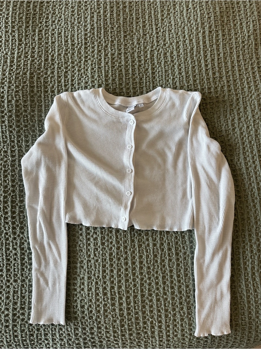 Aritizia waffle button crop tee